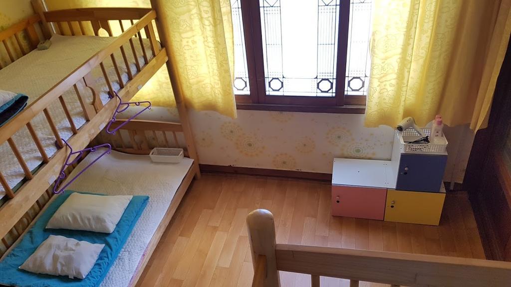 Guesthouse Spring Flower Сеогвипо Екстериор снимка