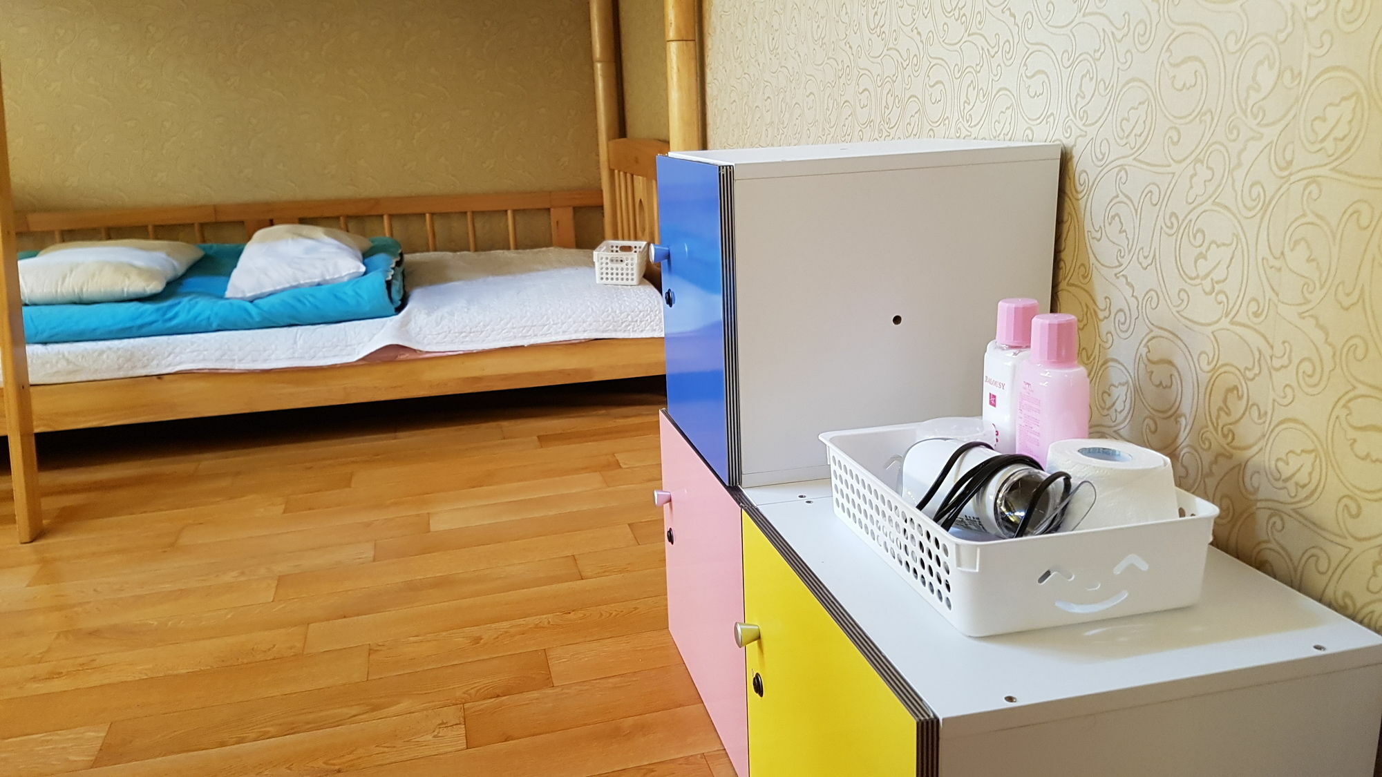 Guesthouse Spring Flower Сеогвипо Екстериор снимка